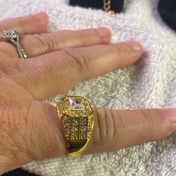 Men’s gold tone ring size 9 - Picture 7 of 7